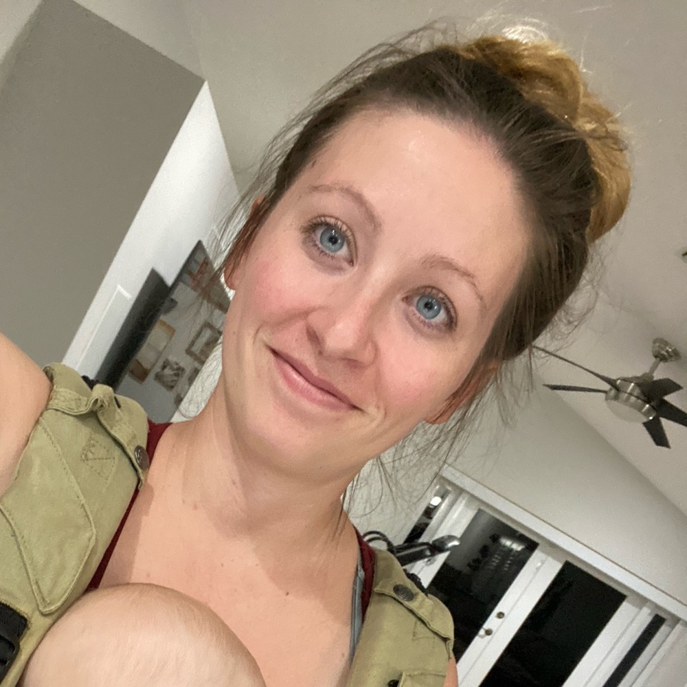 Meet your Posher, Elise